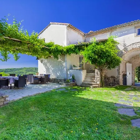 - Mas De Louise Holiday home Rousson (Gard)