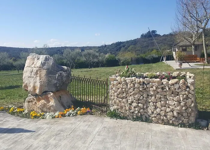 - Mas De Louise בית נופש